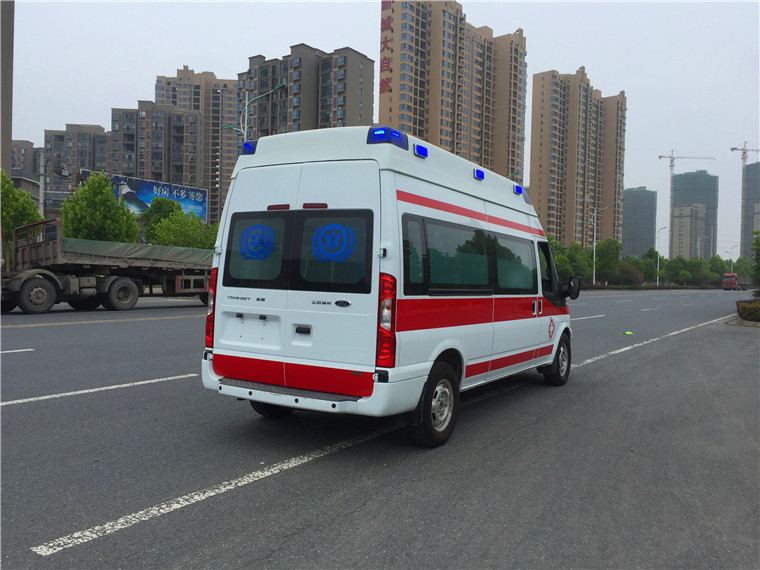 福特新世代V348救護車(長軸原廠高頂)圖片4