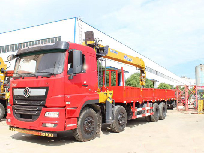 程力隨車吊徐工14噸雙聯(lián)泵東風(fēng)暢行D7L隨車吊